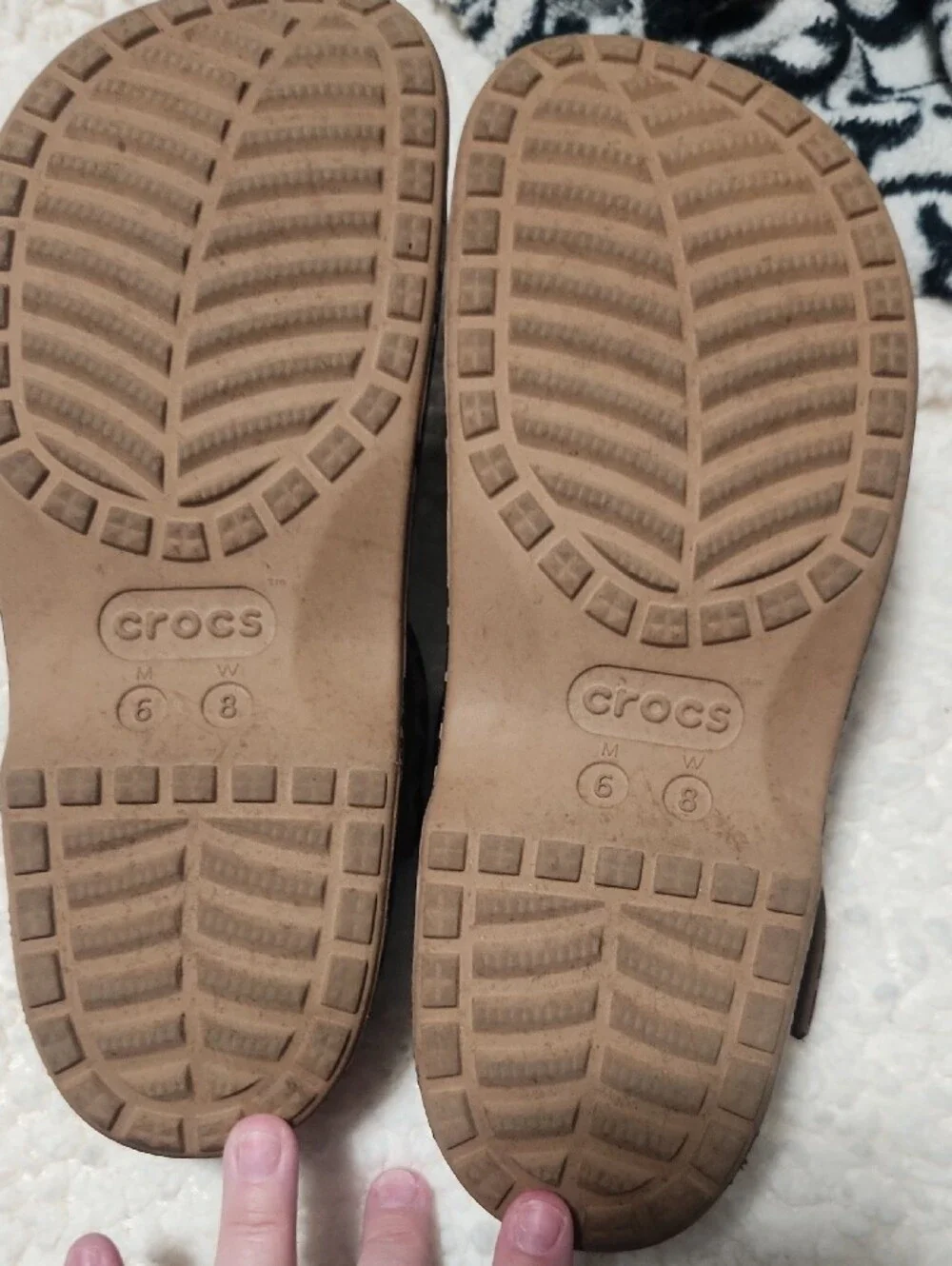 CROCS Leopard Print T-Strap Clog in Tan and Black - Picture 2 of 2